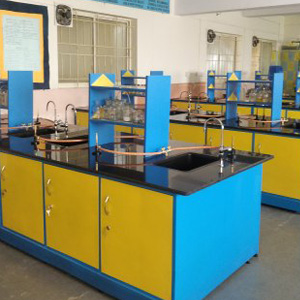 laboratory-furniture-with-laboratory-set-up